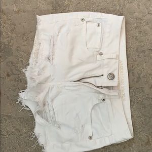 american eagle size 2 white hi rise shortie
